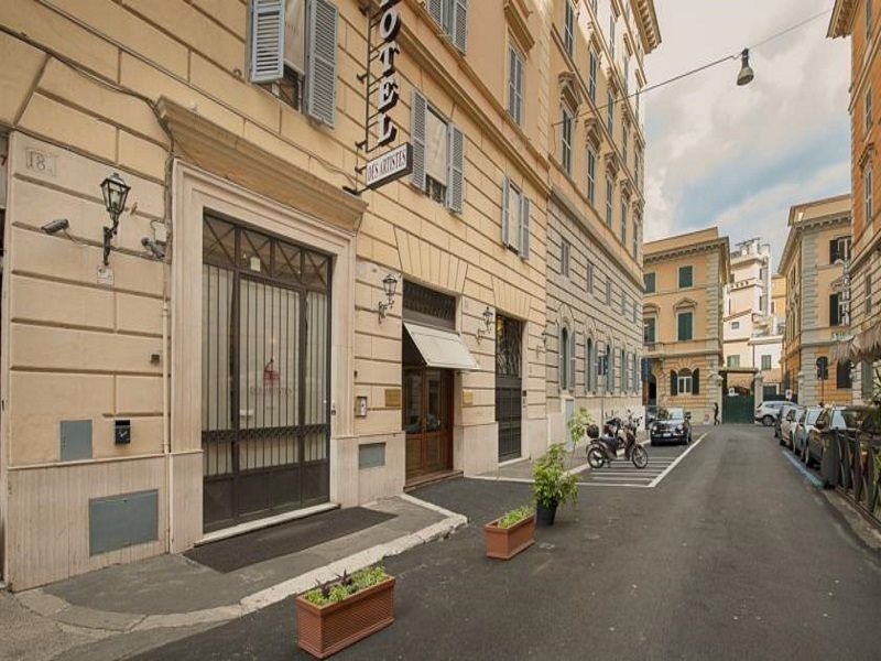 Des Artistes 3* Roma
